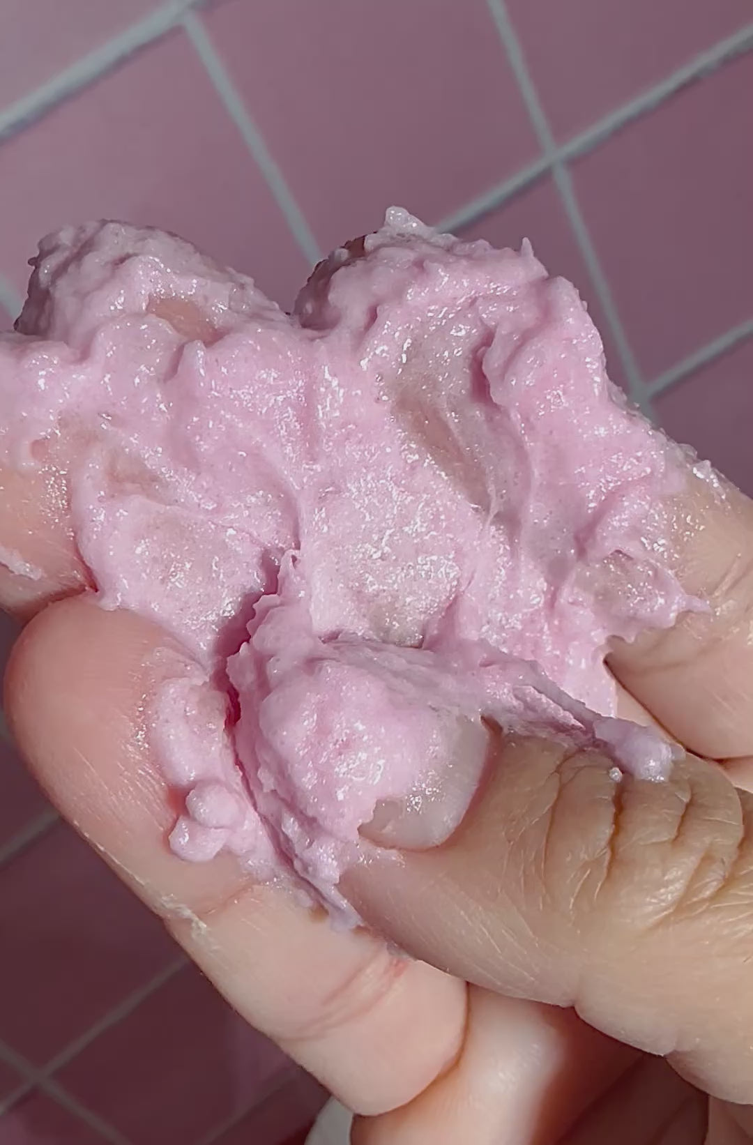 Pink Clouds Foaming Body Scrub